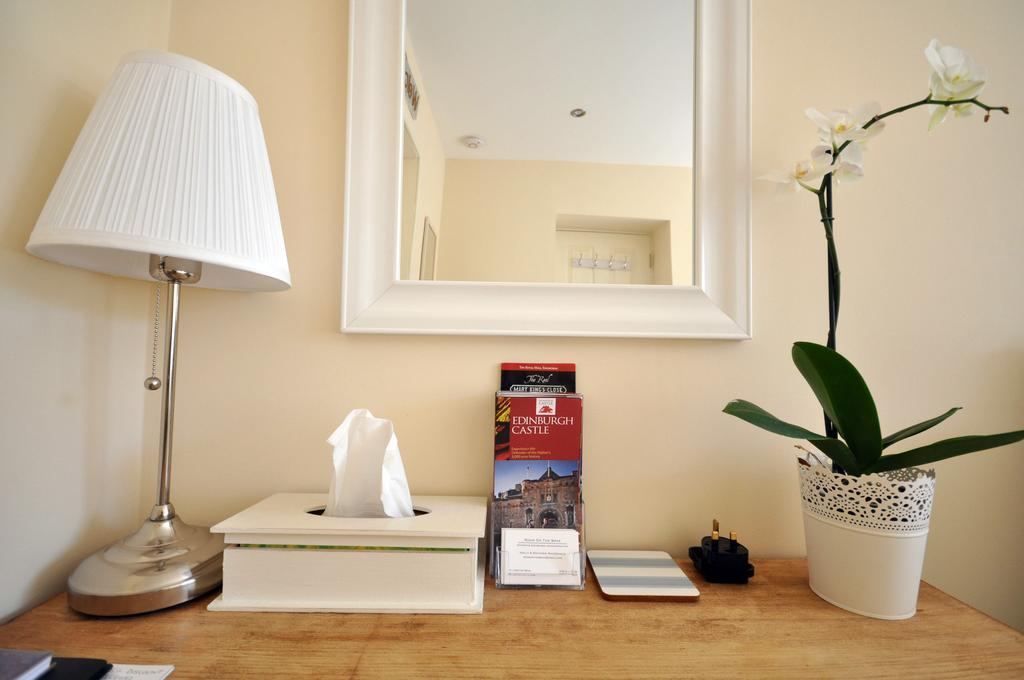 Room On The Brae Edinburgh Exterior photo